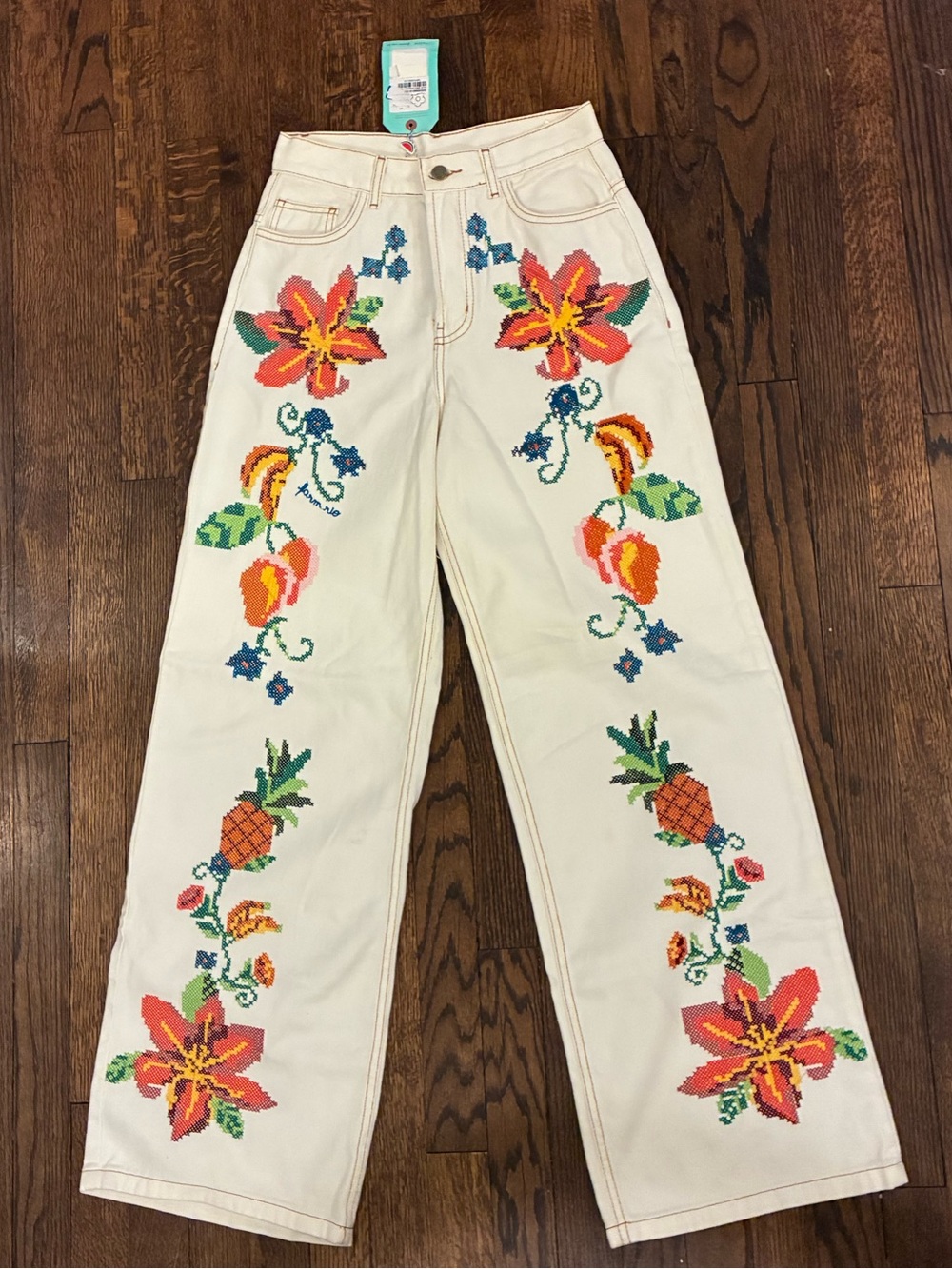 FARM Rio Cream Wide-Leg Jeans with Colorful Floral & Pineapple Embroidery - Picture 1 of 3